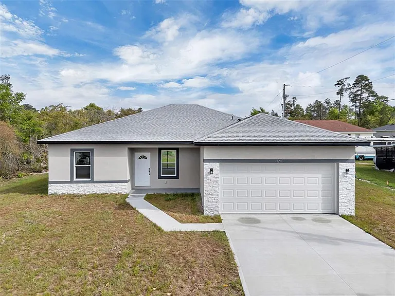 2211 SW 153rd Pl — Photo 31
