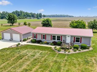 10754 Ashburn Rd, Wapakoneta, OH 45895