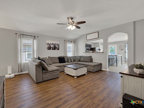 3rd image of 1517 Gateshead Dr