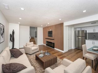 140 Whitworth Way W, Calgary, AB T1Y 6A9