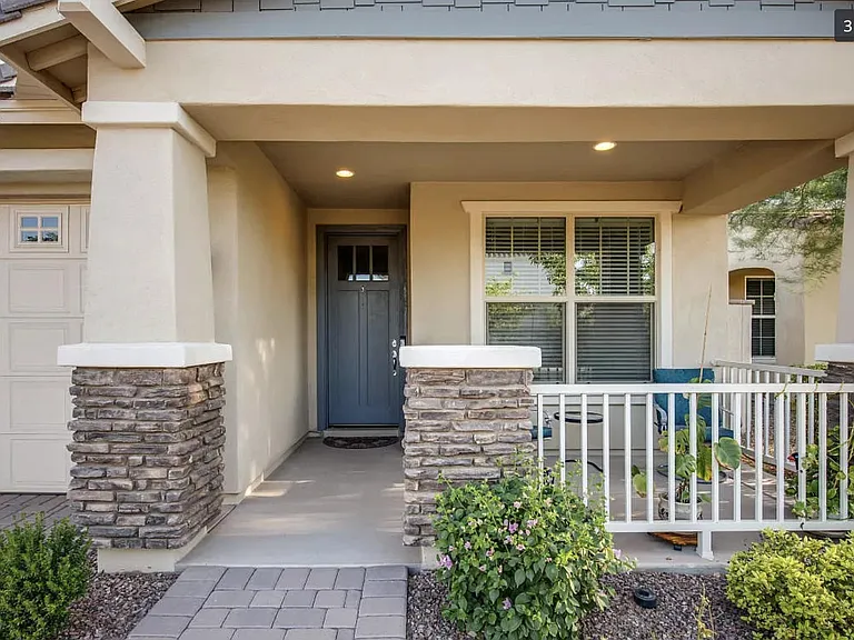 10329 E Hawk Ave — Photo 2
