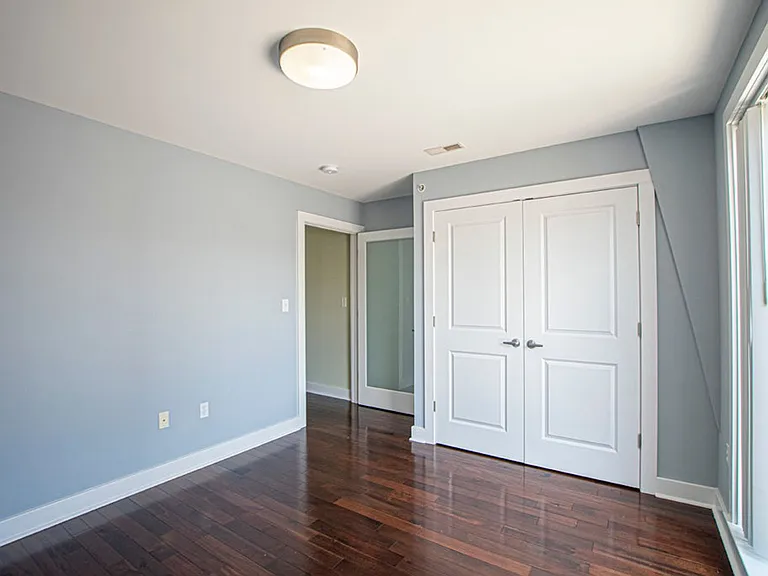 2620 Webster Street — Photo 8