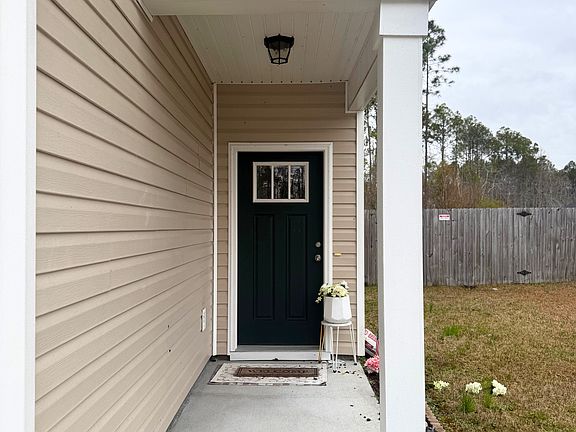 4th image of 163 Chaffseed Cir