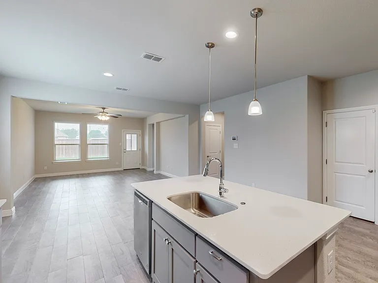 436 Dunmore Dr — Photo 9