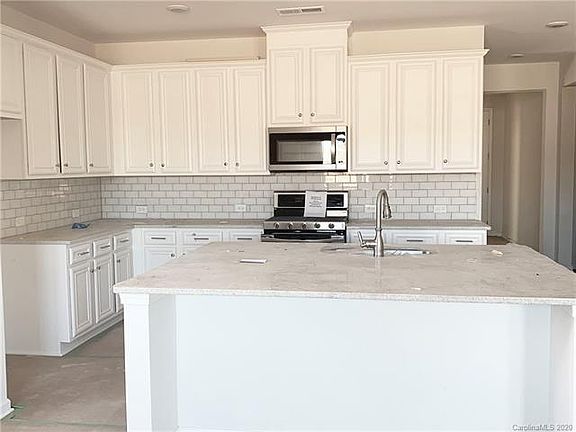 3rd image of 15302 Autumn Sage Dr #23
