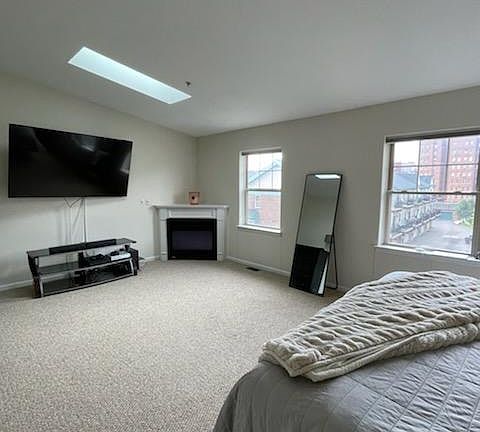 5th image of 2612 Woodward Ave #30