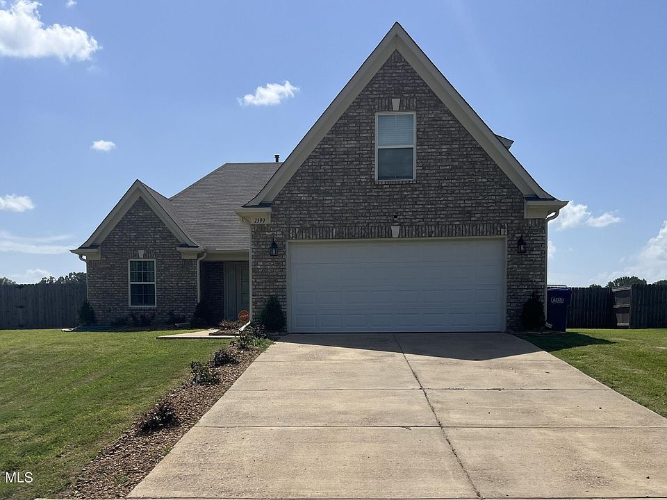 1st image of 7599 Ridgefield Dr