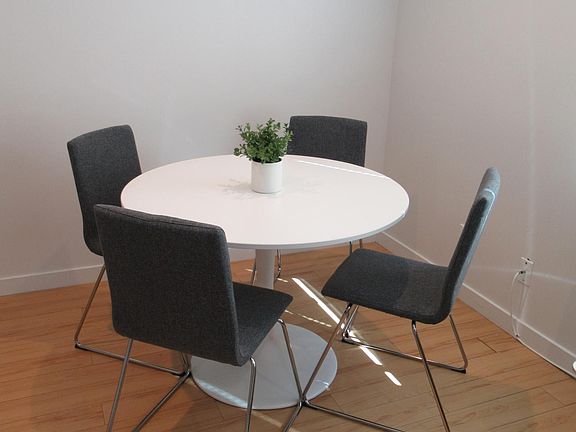 4th image of 1716 Purdue Ave APT 207