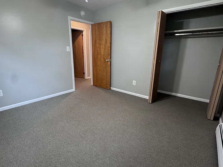 400 Riverside Dr #OVERLOOKBSMT1 — Photo 8