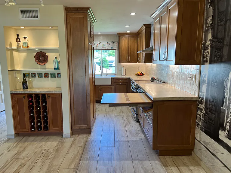 pull out table