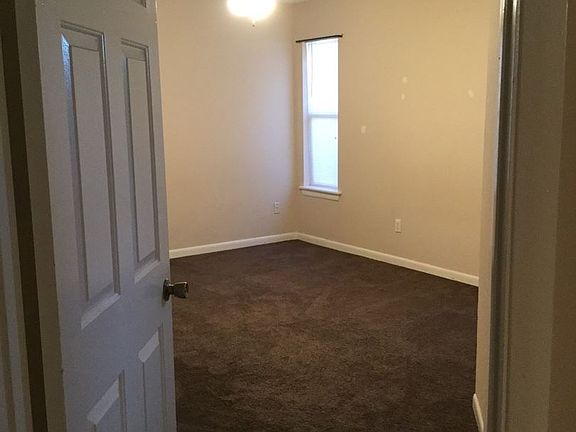 4th image of 3001 N J St APT 7