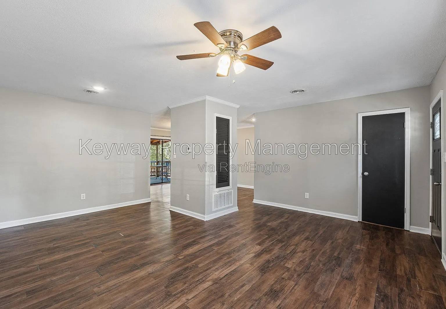 3 bed, 2.0 bath, 1288 sqft, $1,600 — Photo 3