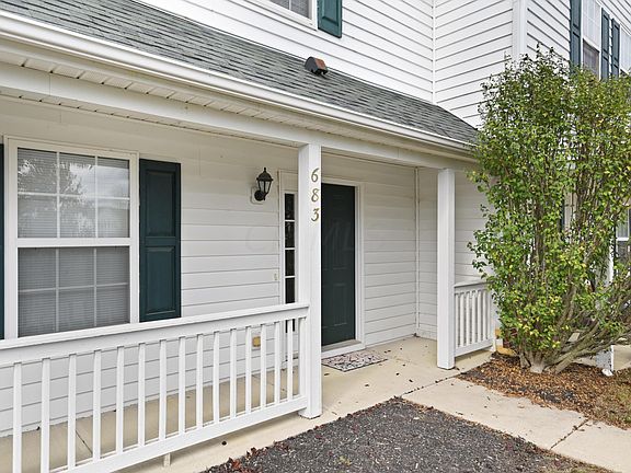 2nd image of 683 Pondview Dr #35