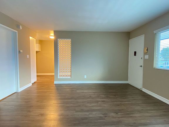 5th image of 4370 Hamilton St APT 5