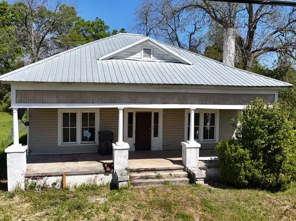 356 E Pine St, Colquitt, GA 39837