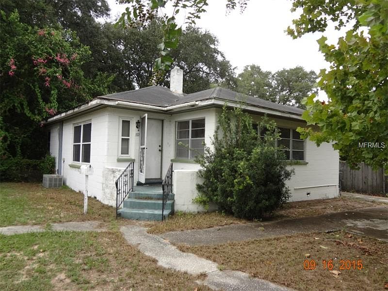 1st image of 103 12th St SE