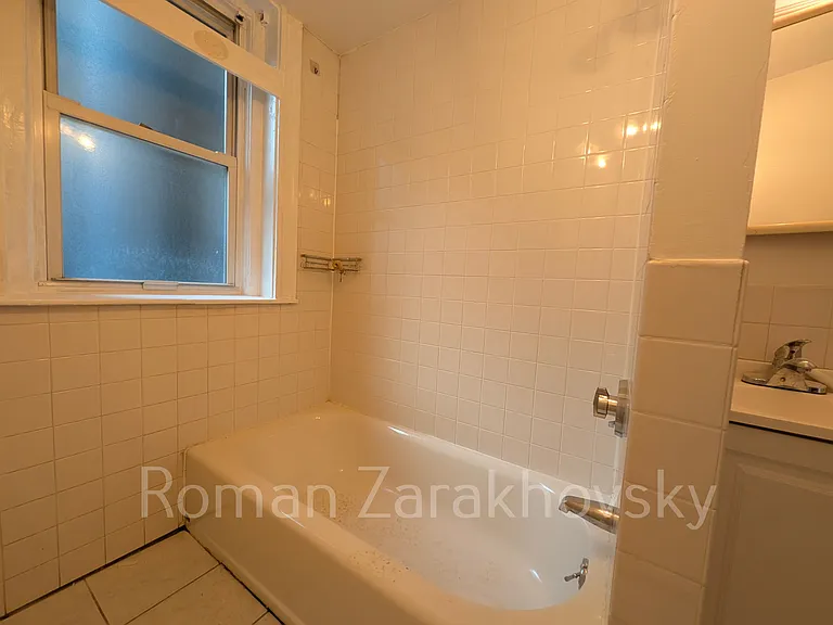 1842 Commonwealth Ave #4 — Photo 11