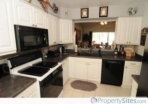 3rd image of 1068 Cheltanham Ct