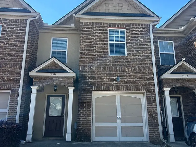 2190 River Park Ct — Photo 1