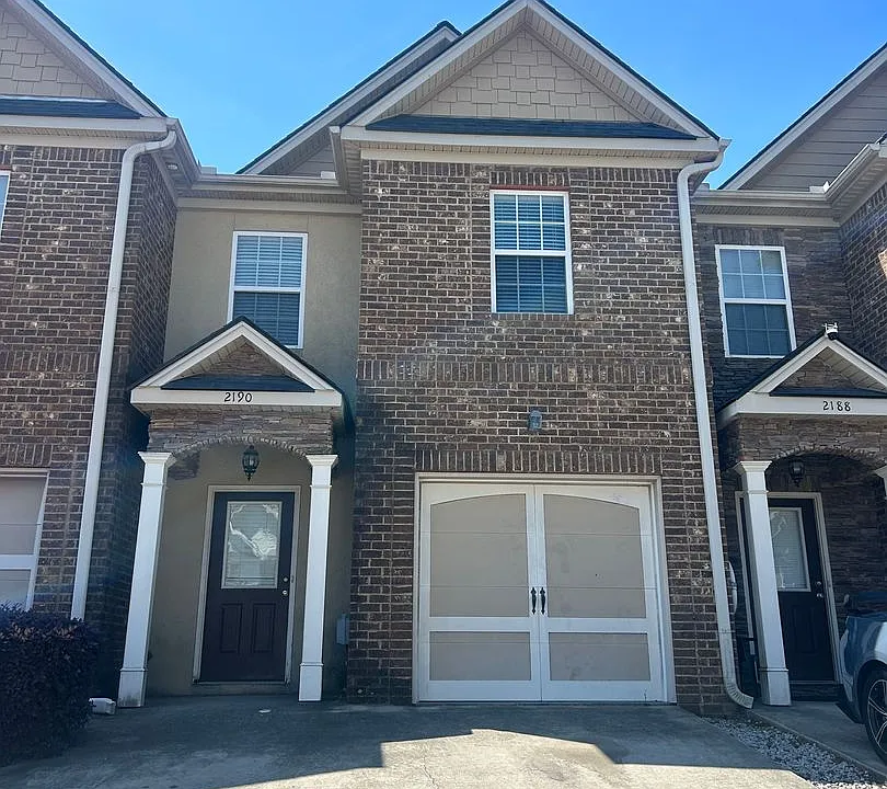 2190 River Park Ct