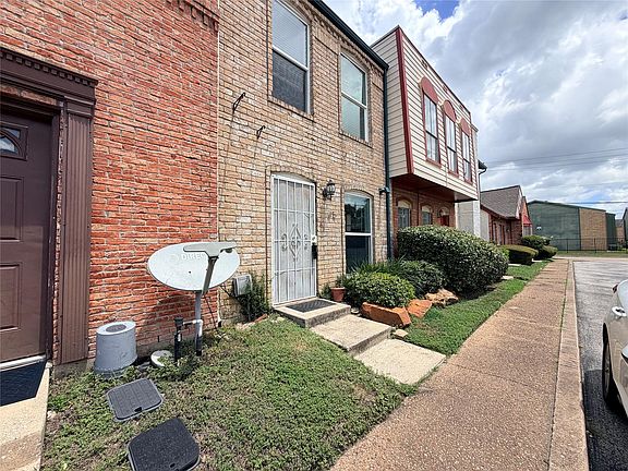 3rd image of 7700 Creekbend Dr APT 45