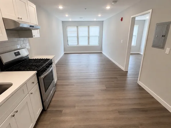 182 Cedar St #1, Paterson, NJ 07501