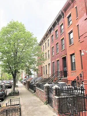 Rented by Highline Residential | media 11