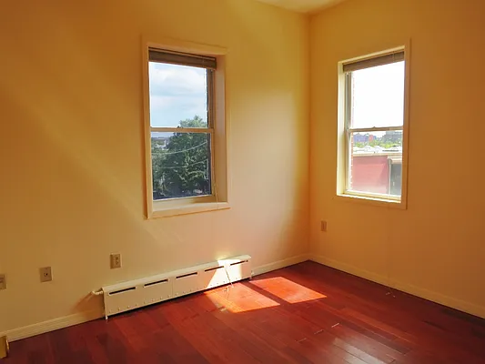 Rented by Brooklyn Heights Real Estate Inc | media 10