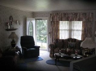 328 L Jones Rd, Piney Flats, TN 37686