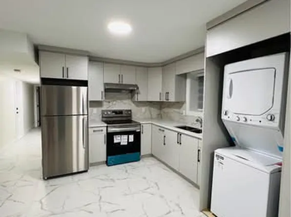 2575 Terminal Ct, Abbotsford, BC V4X 0C4