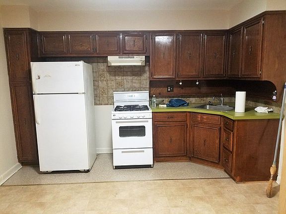 2nd image of 3117 30th St #1