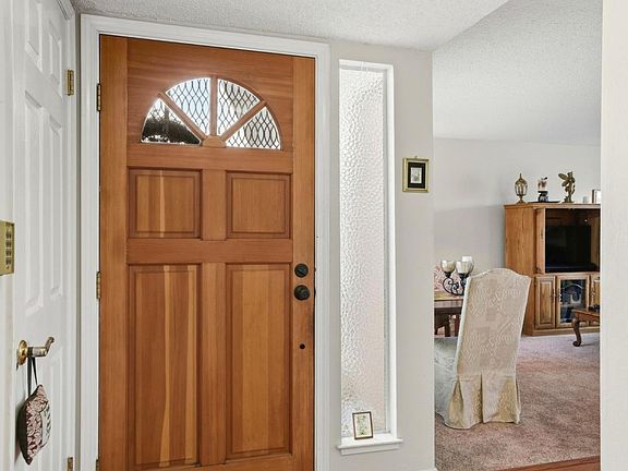 5th image of 815 Rigel Ln