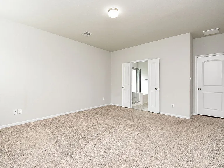 4442 Buentello Dr — Photo 40