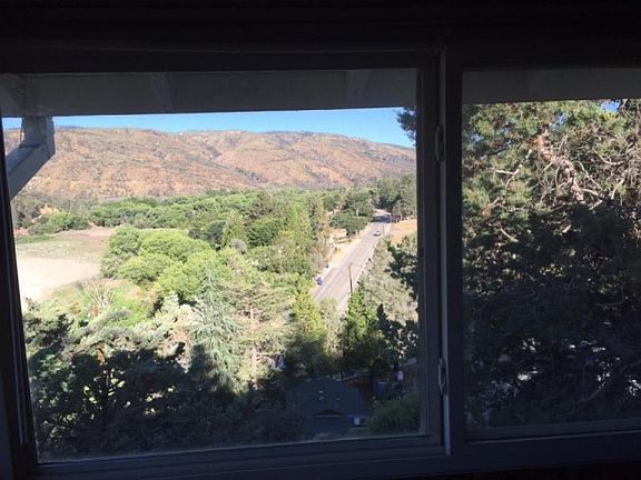 5th image of 17815 Grand View Trl