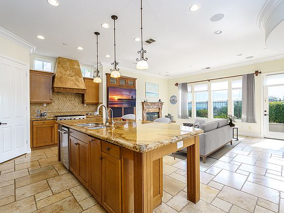 Gourmet Kitchen