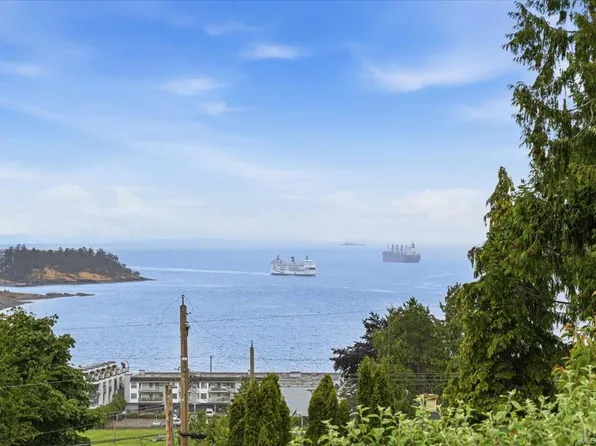 2820 Cosgrove Cres, Nanaimo, BC V9S 3P6