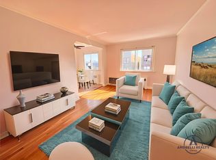 20-58 29th St #TOP, Astoria, NY 11105