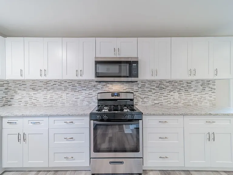 5739 Skylane Dr — Photo 11