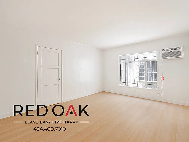 1030 Menlo Ave #7 — Photo 3