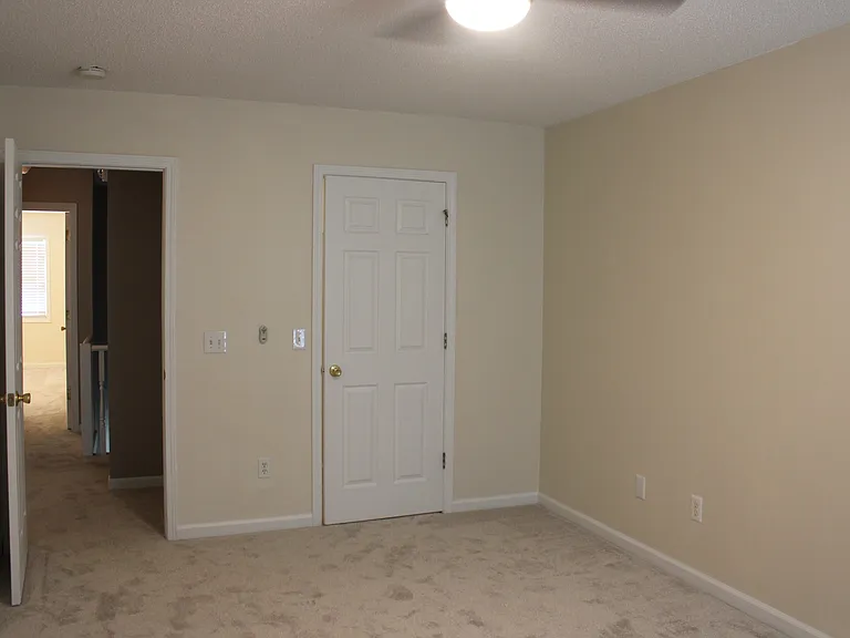 120 N Springview Dr — Photo 18