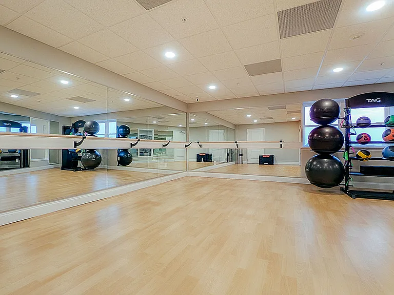 114 - Fitness Studio