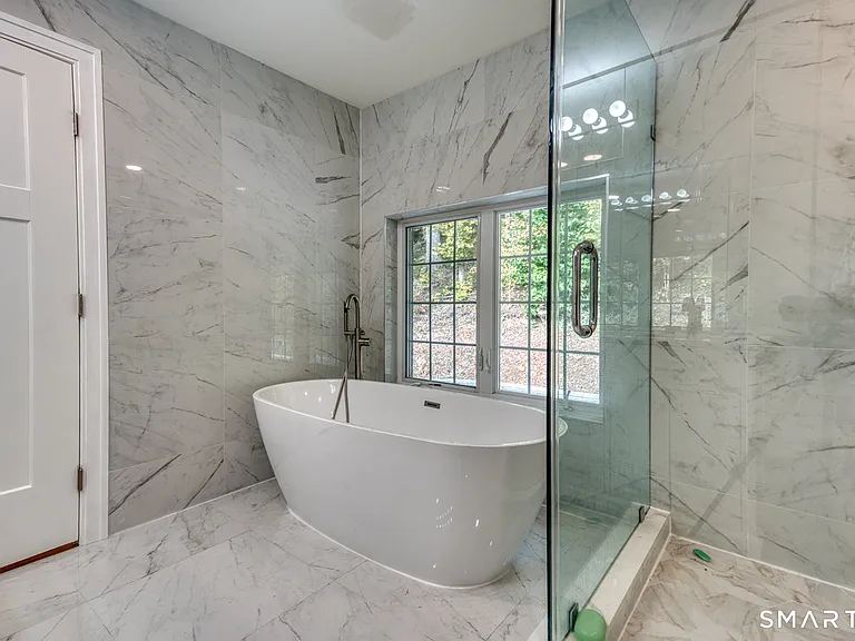 171 Oregon Rd — Photo 29