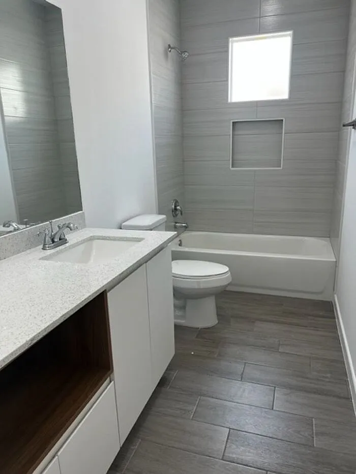 2 bed, 2.0 bath, $995 — Photo 4