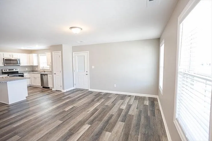 1058 Judah Bear Blvd — Photo 2