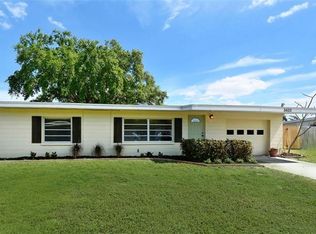 5423 5th Street Ct E, Bradenton, FL 34203
