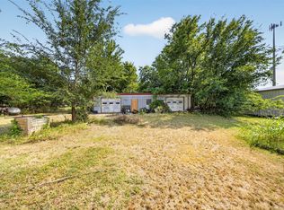 SW 1st St, Pryor, OK 74361