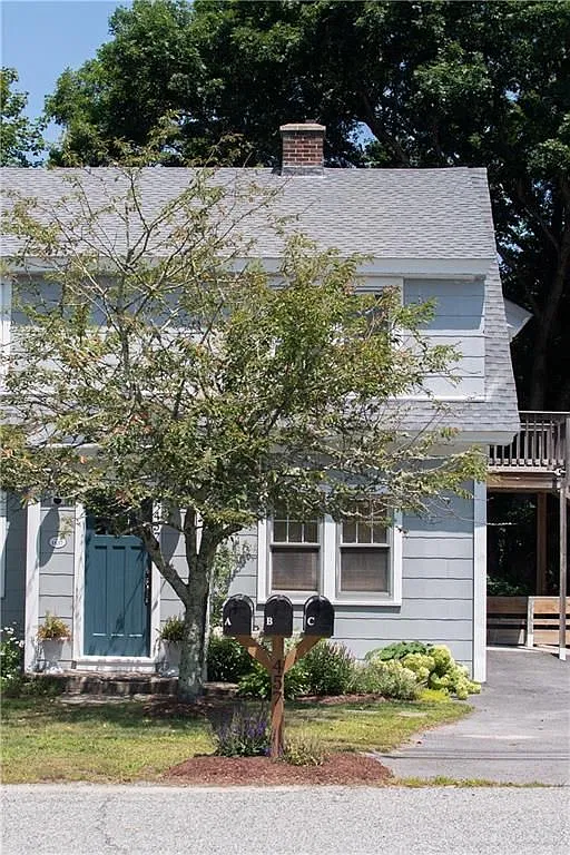 2 bed, 1.0 bath, 840 sqft, $2,000 — Photo 1
