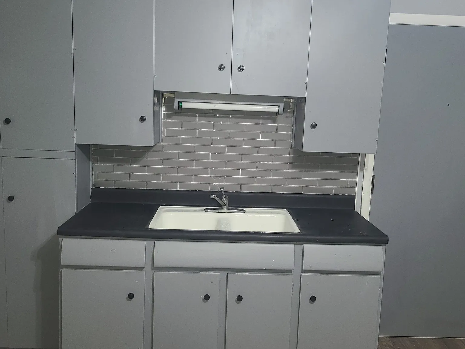 2 bed, 650 sqft, $915 — Photo 3