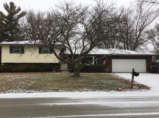 815 Pinecrest Dr, Rantoul, IL 61866