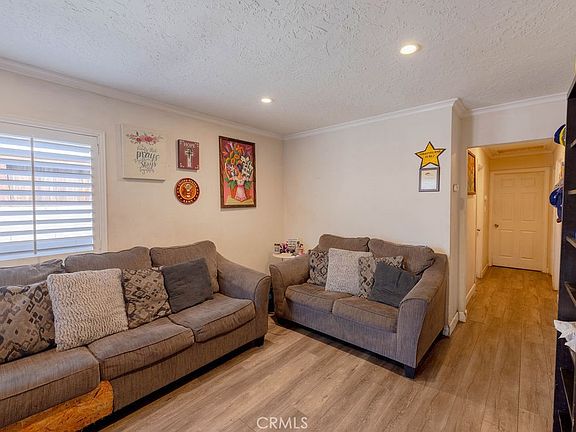 4th image of 13360 Kelowna St